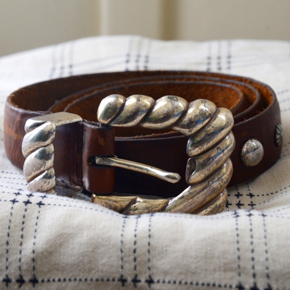 Azura Pacific Accessories - Vintage Leather Belt with Metal Buckle